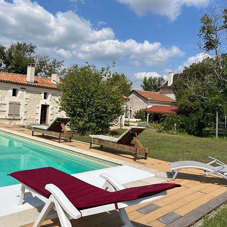 Maison Perigord Vert Piscine Et Spa La Roche-Chalais Экстерьер фото