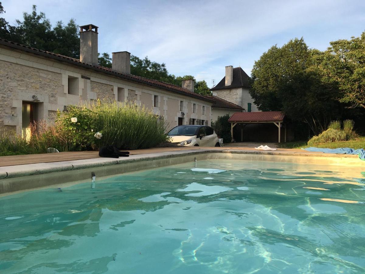 Maison Perigord Vert Piscine Et Spa La Roche-Chalais Экстерьер фото
